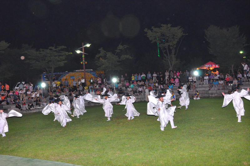 2011_bec6c7b3c1a4b1e2b9dfc7a5b0f8bfac_302.jpg
