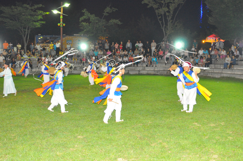 2011_bec6c7b3c1a4b1e2b9dfc7a5b0f8bfac_409.jpg