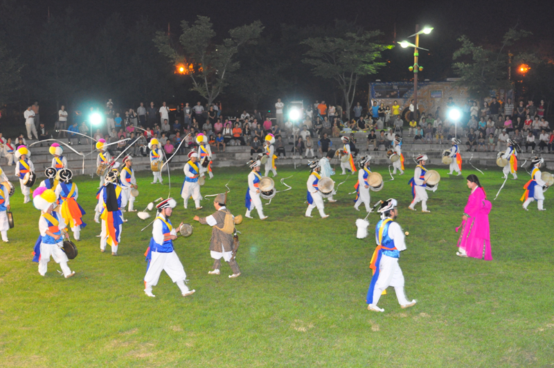2011_bec6c7b3c1a4b1e2b9dfc7a5b0f8bfac_439.jpg