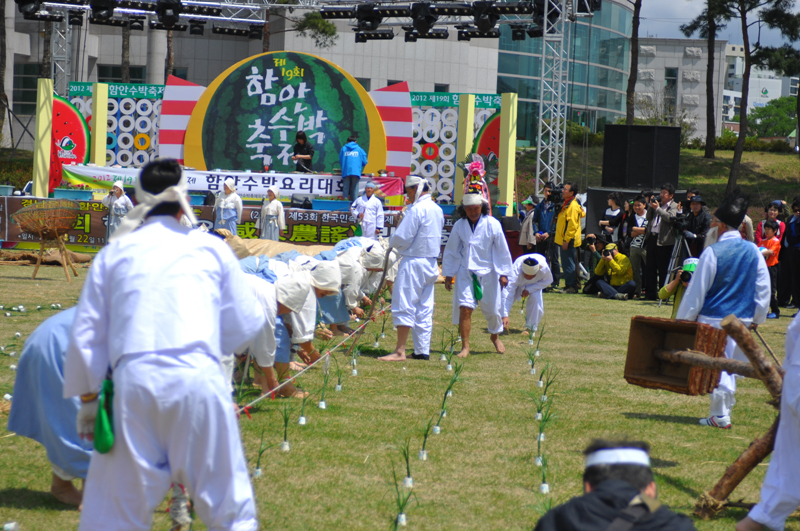 2012bec6c7b3bec6b6f3c1a6b0f8bfac_353.jpg