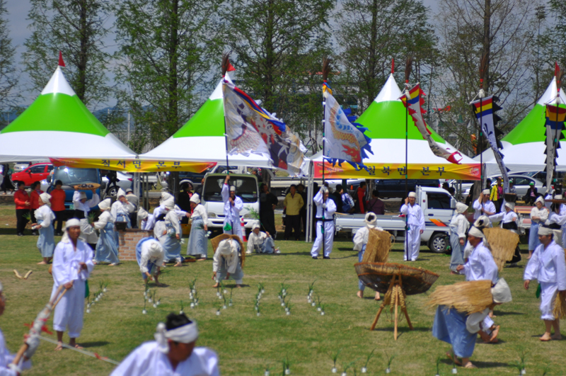 2012bec6c7b3bec6b6f3c1a6b0f8bfac_366.jpg