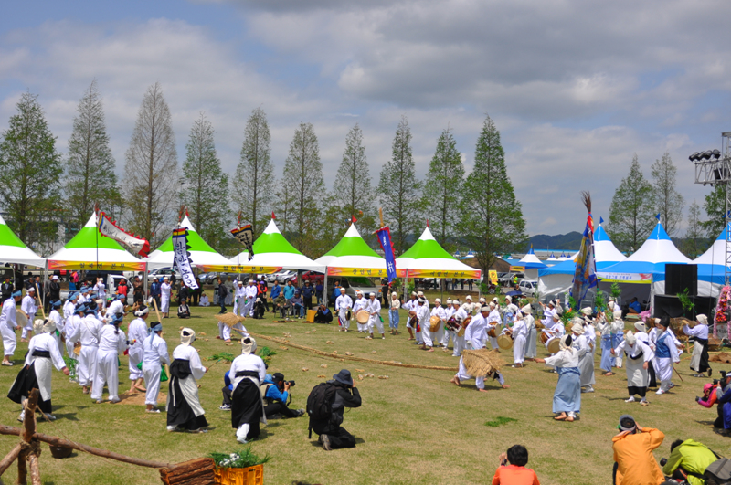 2012bec6c7b3bec6b6f3c1a6b0f8bfac_442.jpg