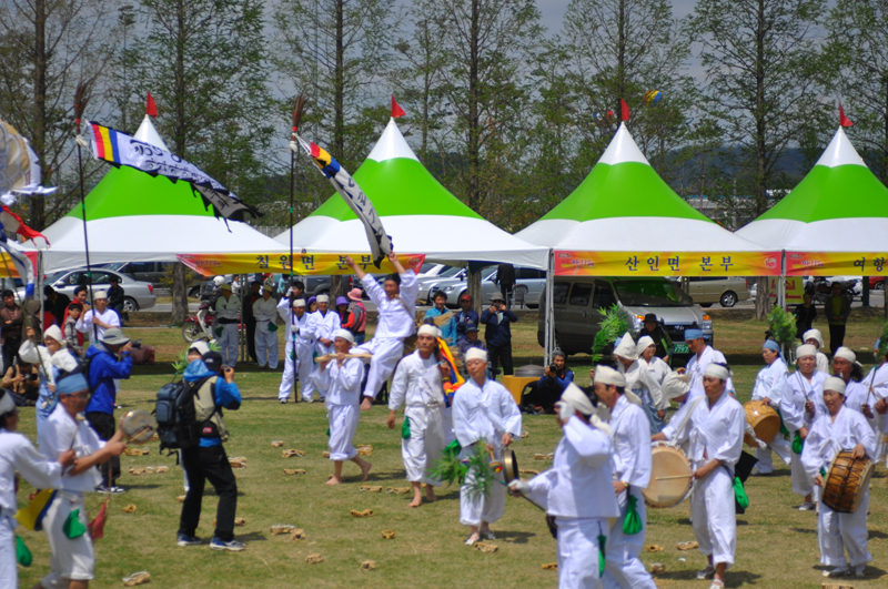 2012bec6c7b3bec6b6f3c1a6b0f8bfac_462.jpg