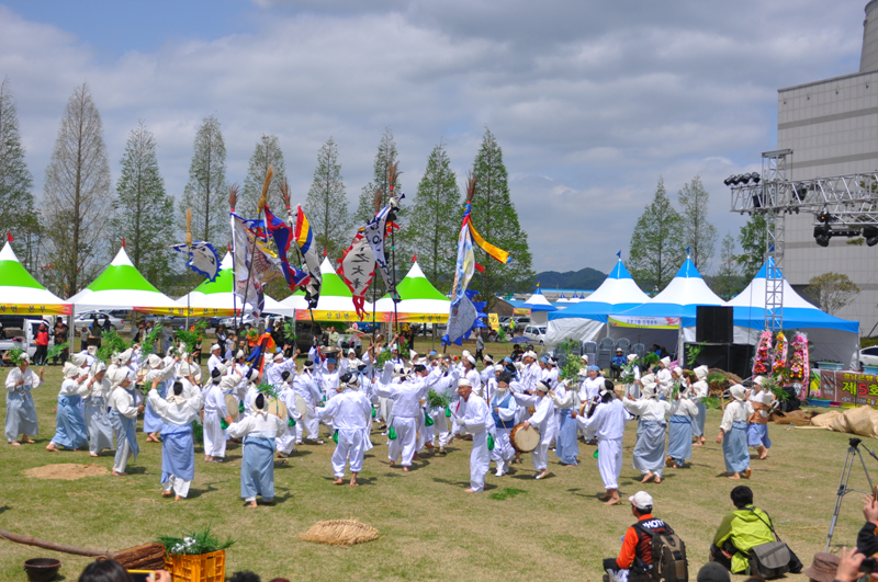 2012bec6c7b3bec6b6f3c1a6b0f8bfac_472.jpg