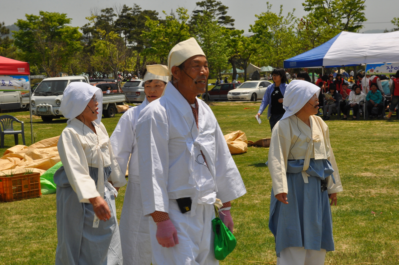 c7d4bec8b3f3bfe420110505_158.jpg