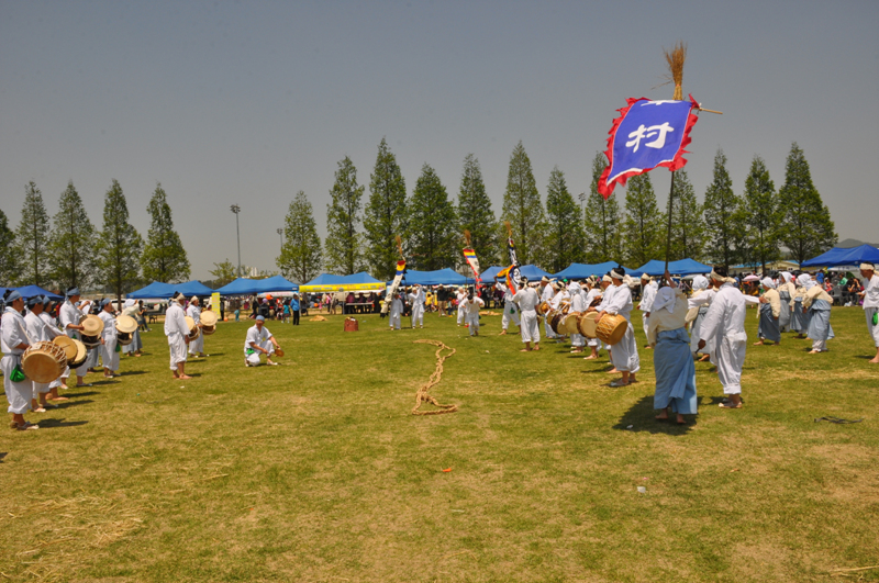 c7d4bec8b3f3bfe420110505_206.jpg