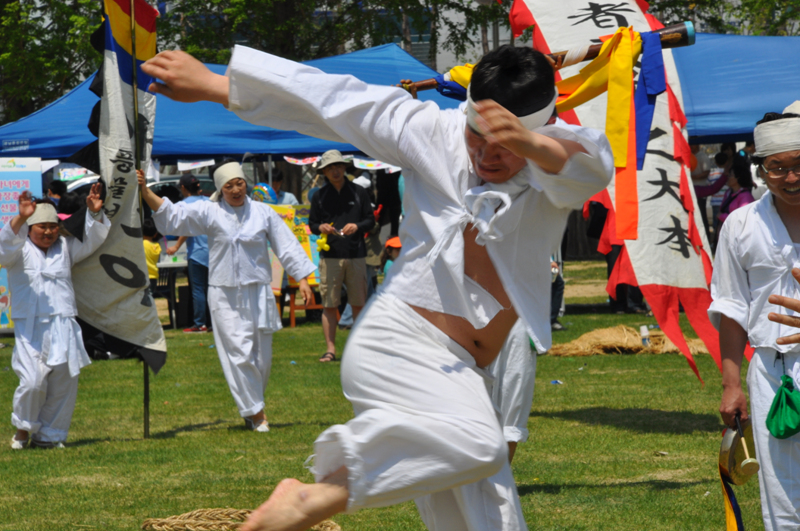 c7d4bec8b3f3bfe420110505_207.jpg