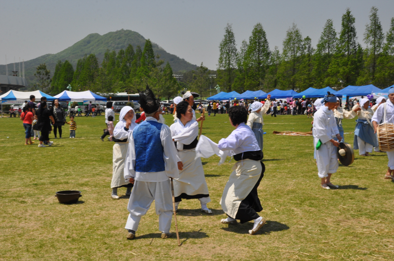 c7d4bec8b3f3bfe420110505_212.jpg