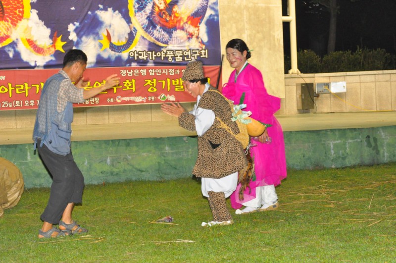 2012bec6c7b3c1a4b1e2b9dfc7a5c8b8_320.jpg