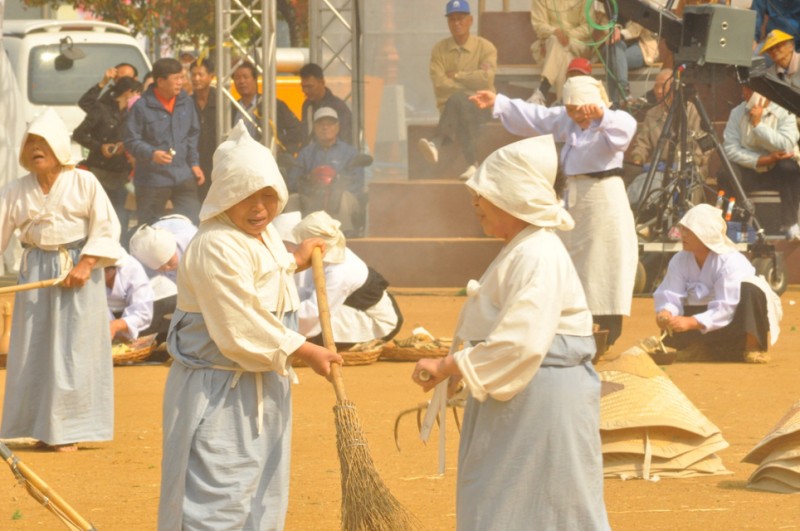 2012c7d1b1b9b9cebcd3bfb9bcfac3e0c1a6_273.jpg