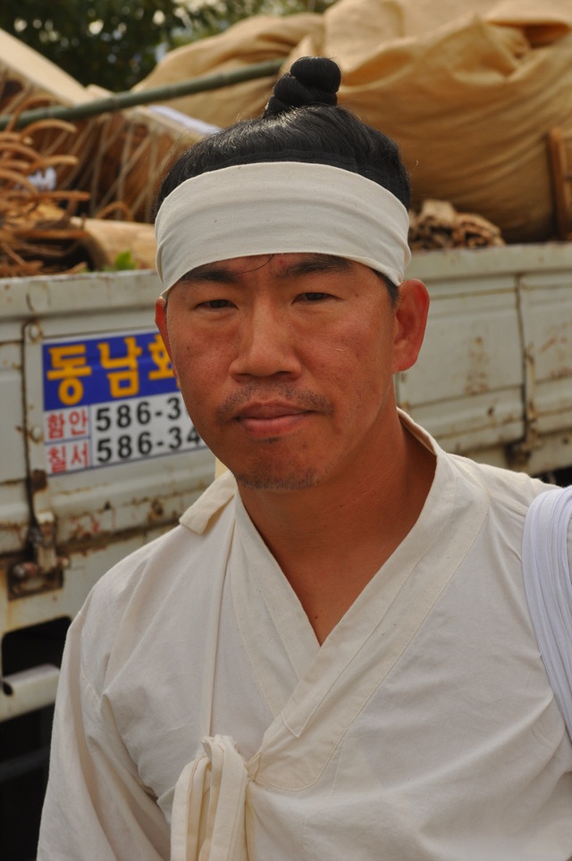 2012c7d1b1b9b9cebcd3bfb9bcfac3e0c1a6_056.jpg