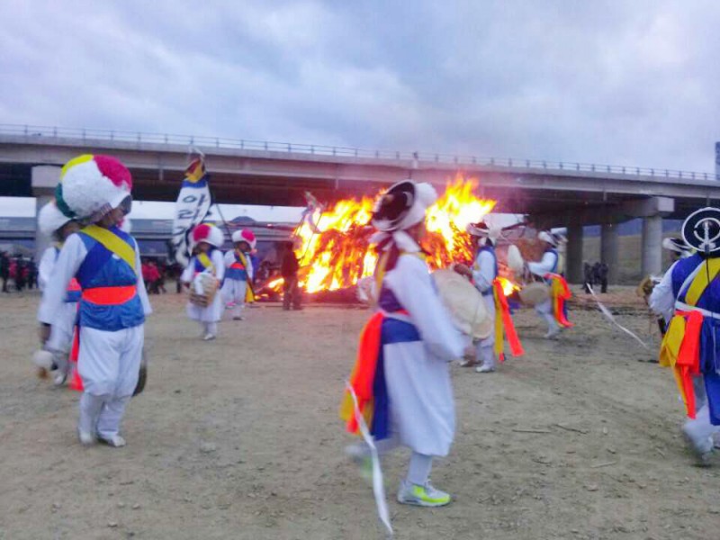 2014b4dec1fdbbe7b8a3b1e212.jpg