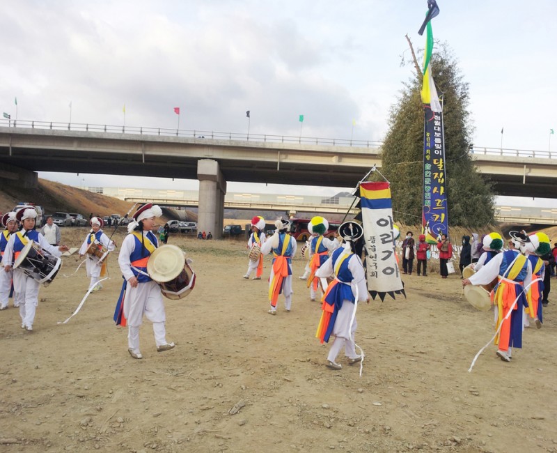 2014b4dec1fdbbe7b8a3b1e29.jpg
